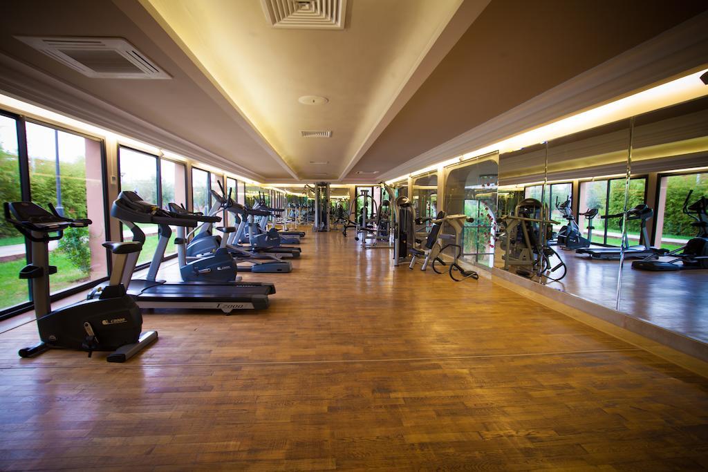 Kenzi Club Agdal Medina Hotel Lahebichate Exterior photo The gym at the hotel